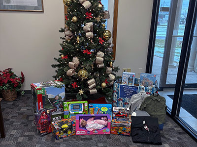 Christmas Tree with Presents